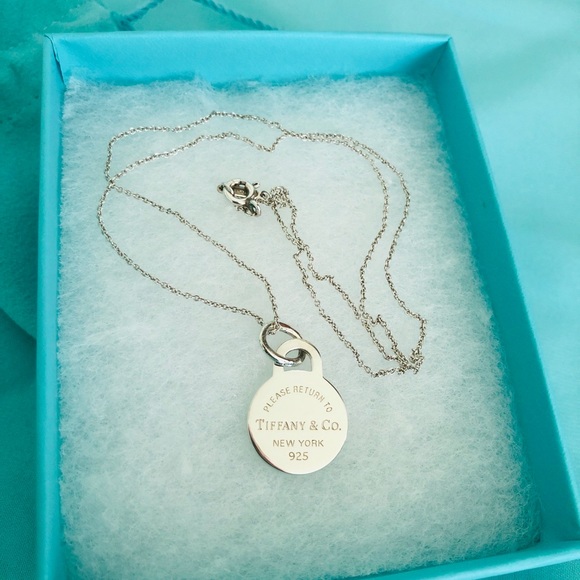 Tiffany & Co. Jewelry - 🌹Return To Tiffany Round Tag Pendant Necklace - 18” Chain